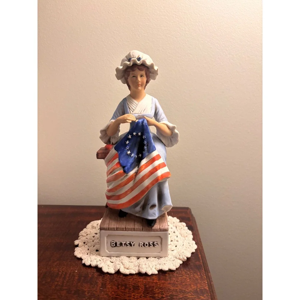 Vintage 1970's Betsy Ross Decanter-